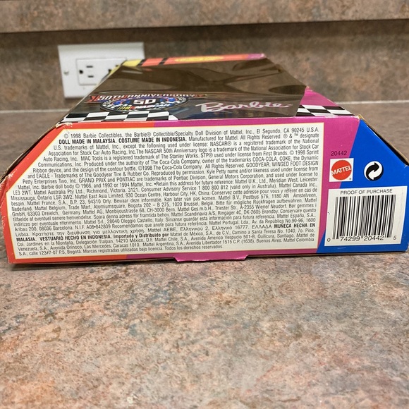 50th Anniversary NASCAR Barbie by Mattel - Picture 9 of 11